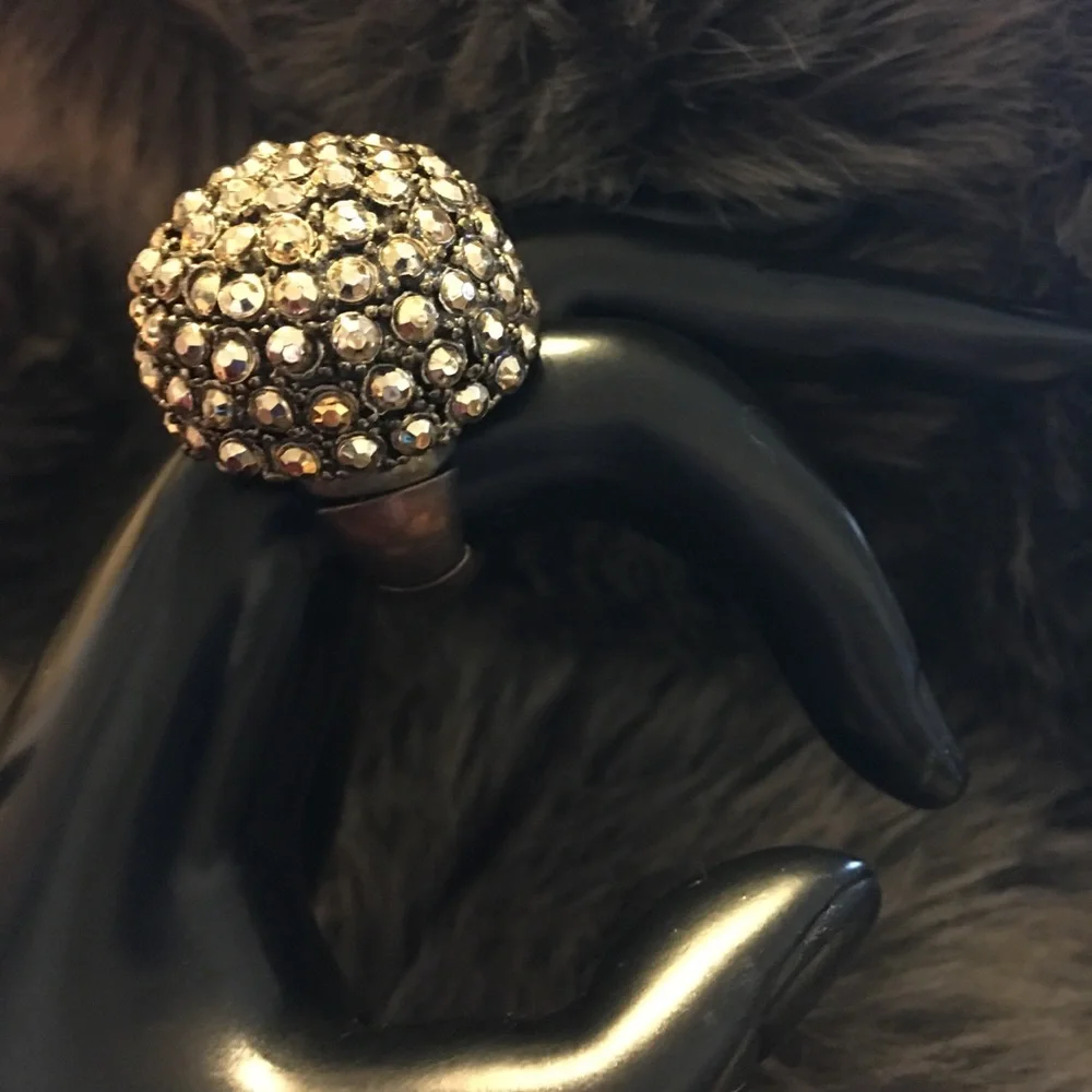 Gold tone faceted stone dome stretch ring